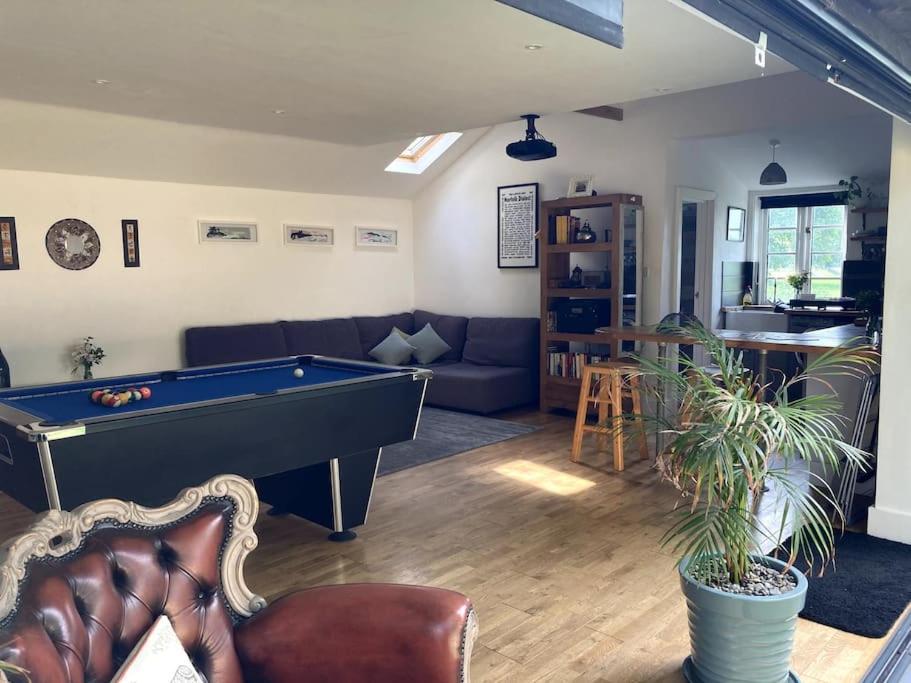 Willa Crossing Retreat - Pool Table, Projector, Barn Tunstead  Zewnętrze zdjęcie